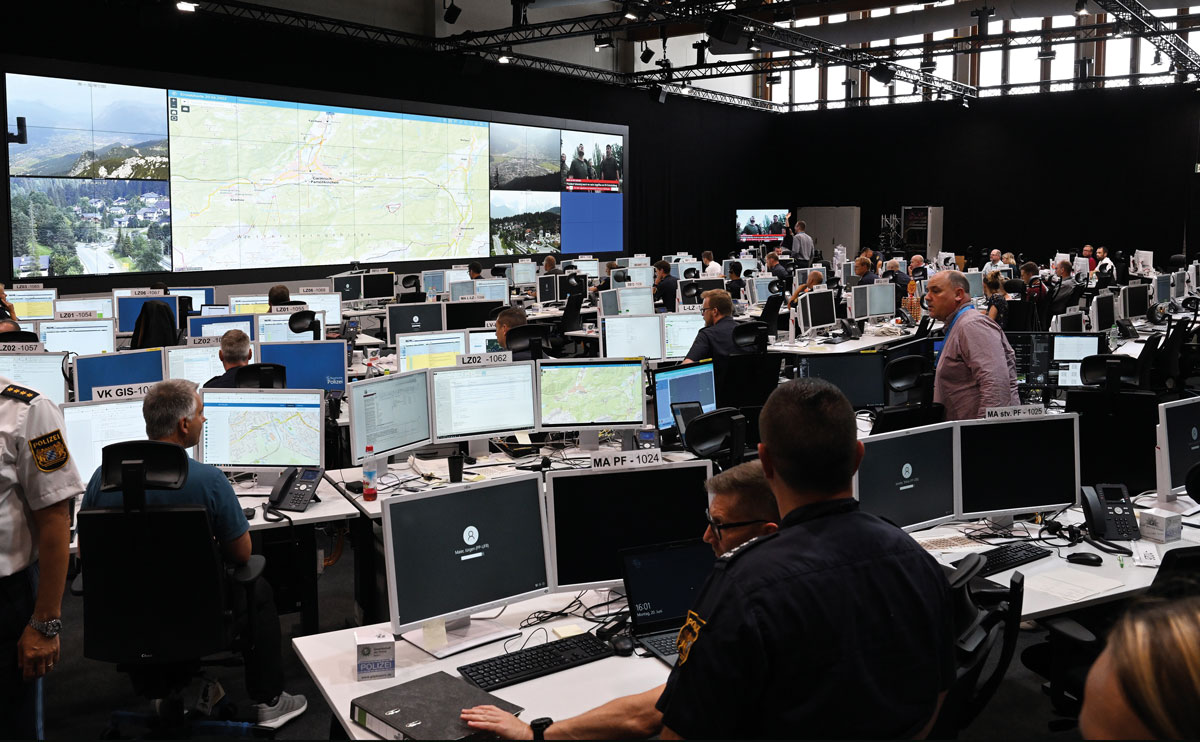 5-summit-solutionVuWall